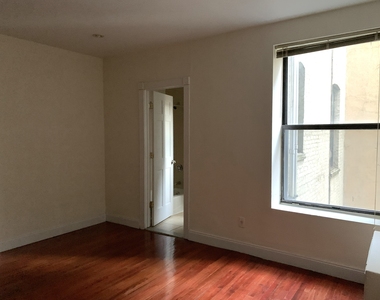 568 Pacific Street - Photo Thumbnail 3