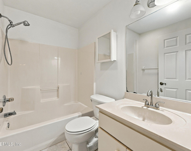 12 Emmons Lane - Photo Thumbnail 21