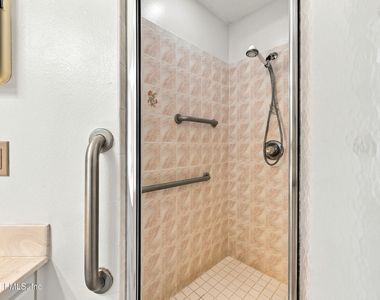 12 Emmons Lane - Photo Thumbnail 22