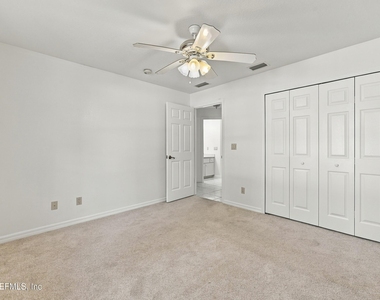 12 Emmons Lane - Photo Thumbnail 20