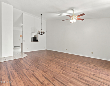 12 Emmons Lane - Photo Thumbnail 9