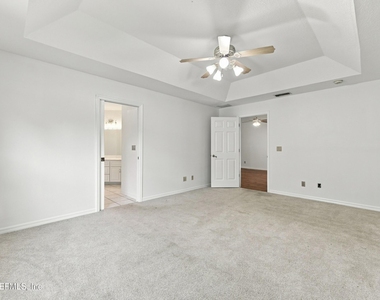 12 Emmons Lane - Photo Thumbnail 19