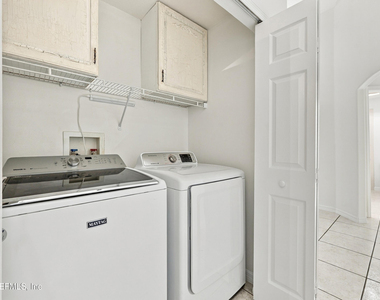 12 Emmons Lane - Photo Thumbnail 7