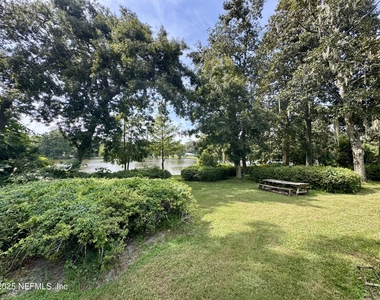 1692 E Holly Oaks Lake Road E - Photo Thumbnail 19