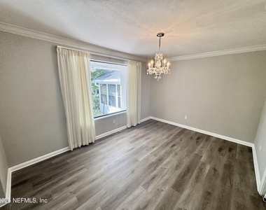 1692 E Holly Oaks Lake Road E - Photo Thumbnail 9