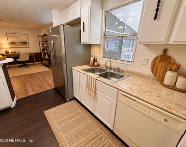 10911 Merrywood Drive - Photo Thumbnail 4