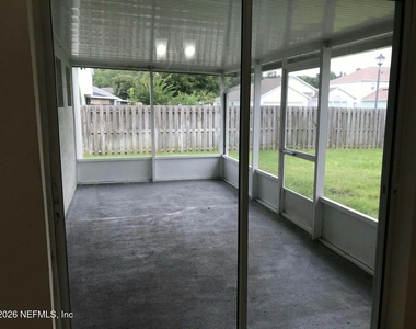 5490 Lafayette Park Drive N - Photo Thumbnail 7
