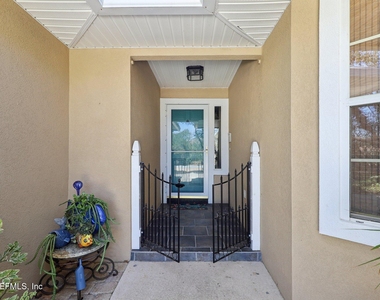 303 Fourteenth Street - Photo Thumbnail 4