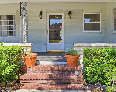 955 Waterman Road S - Photo Thumbnail 2