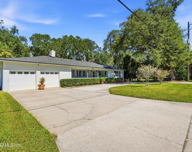 955 Waterman Road S - Photo Thumbnail 4