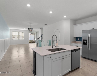 24 Sunnyvale Street - Photo Thumbnail 4