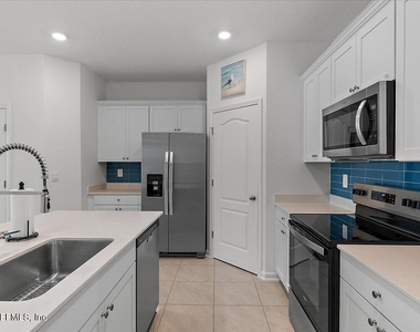 24 Sunnyvale Street - Photo Thumbnail 6