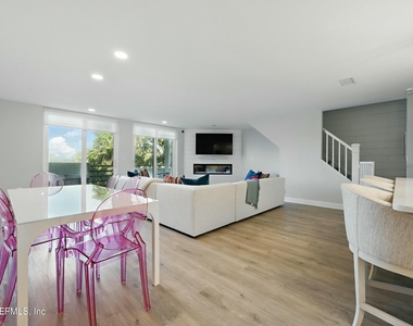 746 Spinnakers Reach Drive - Photo Thumbnail 5