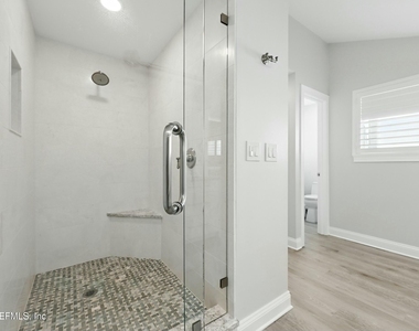 746 Spinnakers Reach Drive - Photo Thumbnail 16