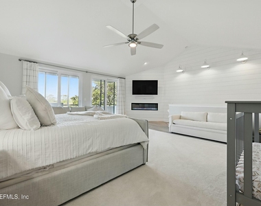 746 Spinnakers Reach Drive - Photo Thumbnail 12