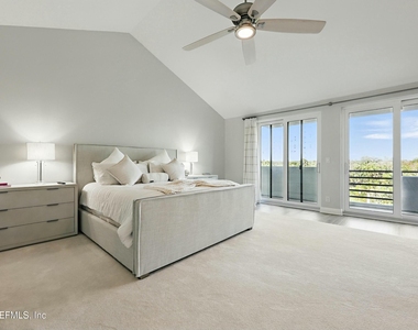 746 Spinnakers Reach Drive - Photo Thumbnail 10
