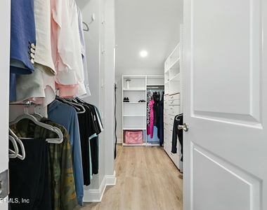 746 Spinnakers Reach Drive - Photo Thumbnail 13