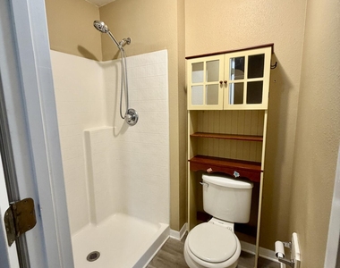 8311 Oak Crossing Drive W - Photo Thumbnail 18