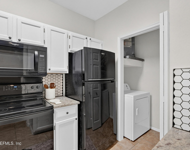 160 Veracruz Drive - Photo Thumbnail 6