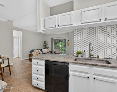 160 Veracruz Drive - Photo Thumbnail 9