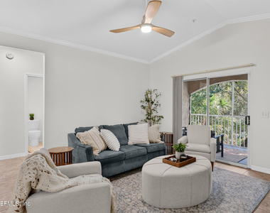 160 Veracruz Drive - Photo Thumbnail 2