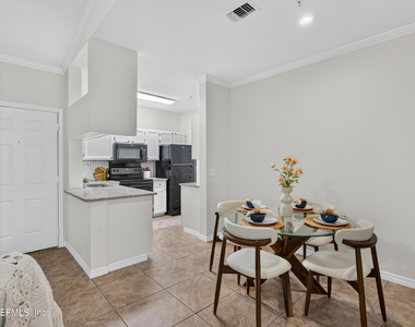 160 Veracruz Drive - Photo Thumbnail 4