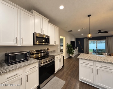 1129 Makua Avenue S - Photo Thumbnail 6