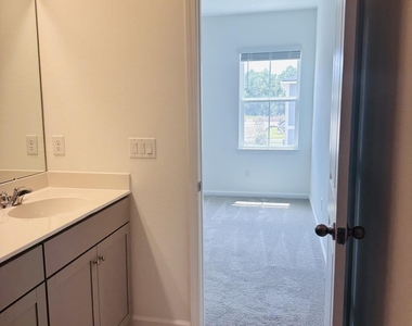 51 Fieldfare Lane - Photo Thumbnail 19