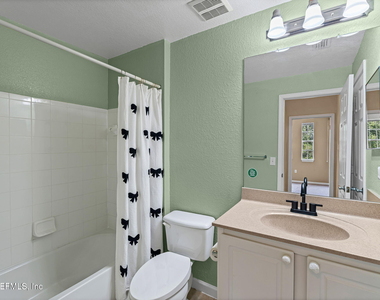 10075 N Gate Parkway N - Photo Thumbnail 22