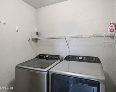 10075 N Gate Parkway N - Photo Thumbnail 24