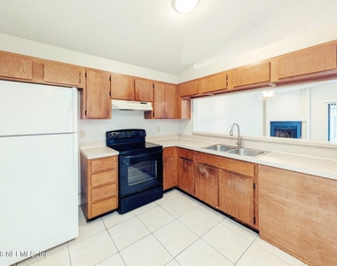 2284 Destine Lane - Photo Thumbnail 7