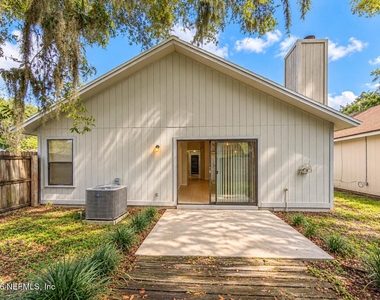 2284 Destine Lane - Photo Thumbnail 4