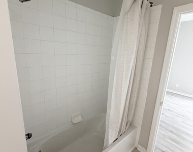 8601 Beach Boulevard - Photo Thumbnail 22