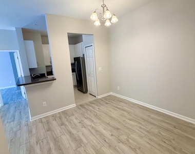 8601 Beach Boulevard - Photo Thumbnail 6
