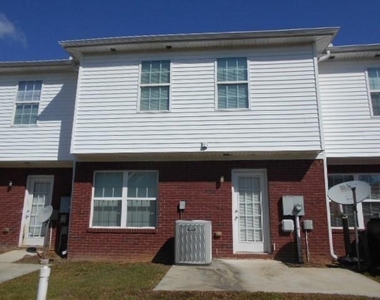 7712 Autry Circle - Photo Thumbnail 12