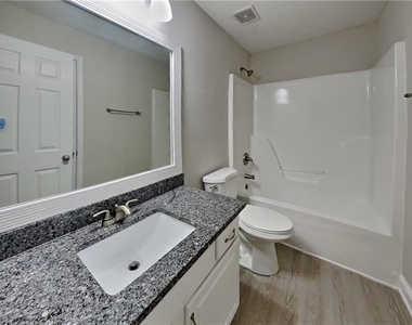 3998 Duncan Ives Drive - Photo Thumbnail 13