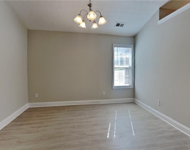 3998 Duncan Ives Drive - Photo Thumbnail 6