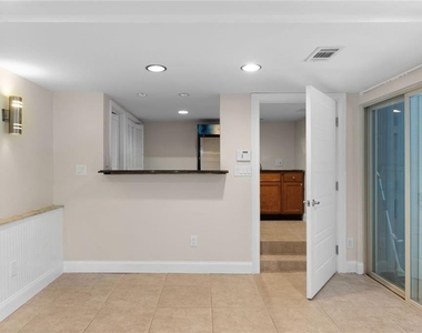 212 Kings - Photo Thumbnail 106