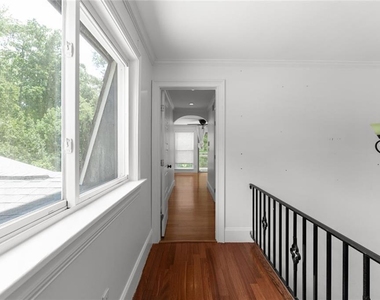 212 Kings - Photo Thumbnail 59
