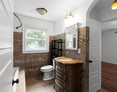 212 Kings - Photo Thumbnail 77
