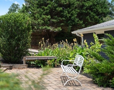 212 Kings - Photo Thumbnail 8
