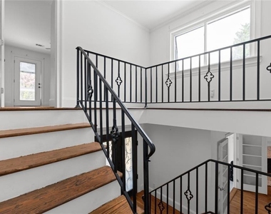 212 Kings - Photo Thumbnail 73