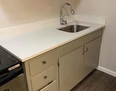 300 Peachtree Street Ne - Photo Thumbnail 8