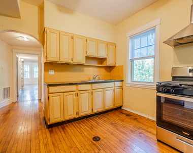 1841 W Touhy Avenue - Photo Thumbnail 32