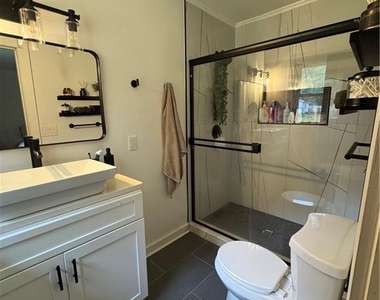 5078 Paris Avenue - Photo Thumbnail 11