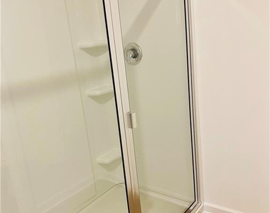 3102 Brockenhurst Drive - Photo Thumbnail 7