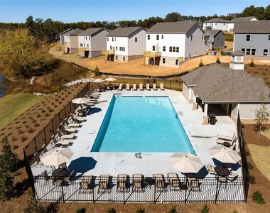 1826 Derrick Drive - Photo Thumbnail 32