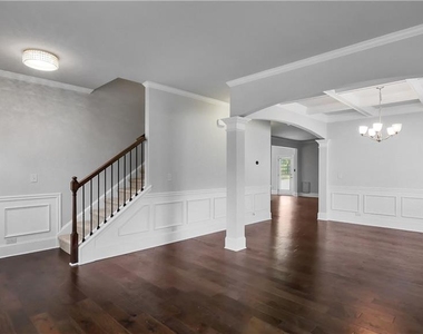 3975 Frasier Drive - Photo Thumbnail 4