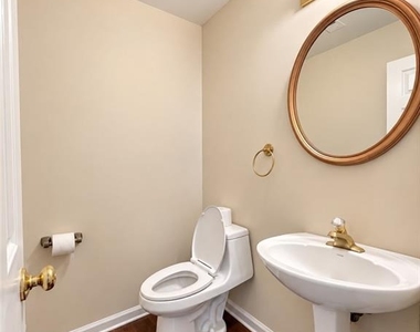 1124 Sadlers Way - Photo Thumbnail 16
