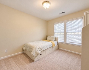 1124 Sadlers Way - Photo Thumbnail 19